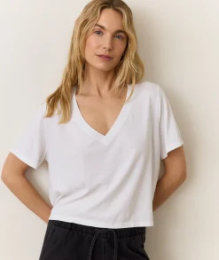 Boyfriend V-Neck Crop