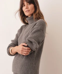 Isla Knit Turtleneck