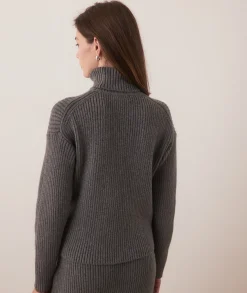 Isla Knit Turtleneck
