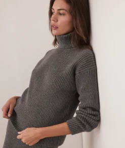 Isla Knit Turtleneck