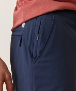 7" Hybrid Short
